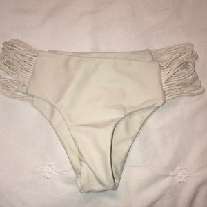 Mikoh: swim bottoms, size small